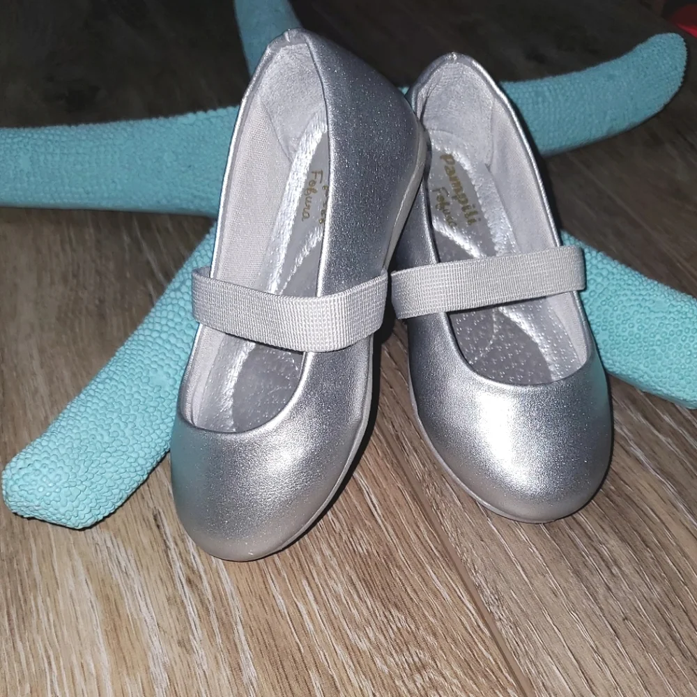 Baby/Toddler girls Pampili silver faux leather ballet style dress shoes Size 5